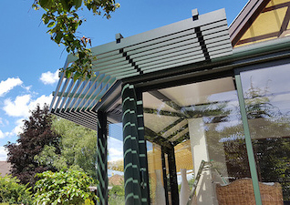 https://www.ombralu.be/assets/site-images/5-brise_soleil_veranco_protection_solaire_veranda.jpg