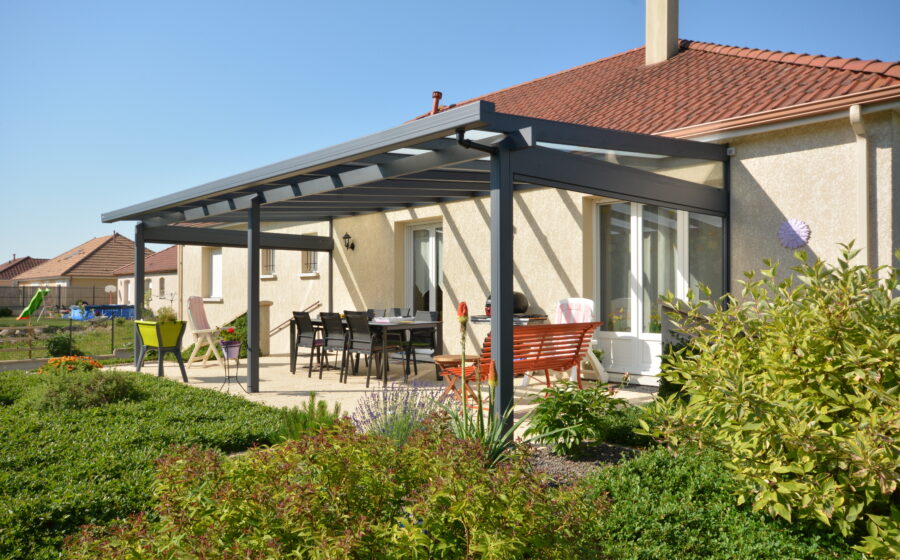 Pergola à débord de toiture