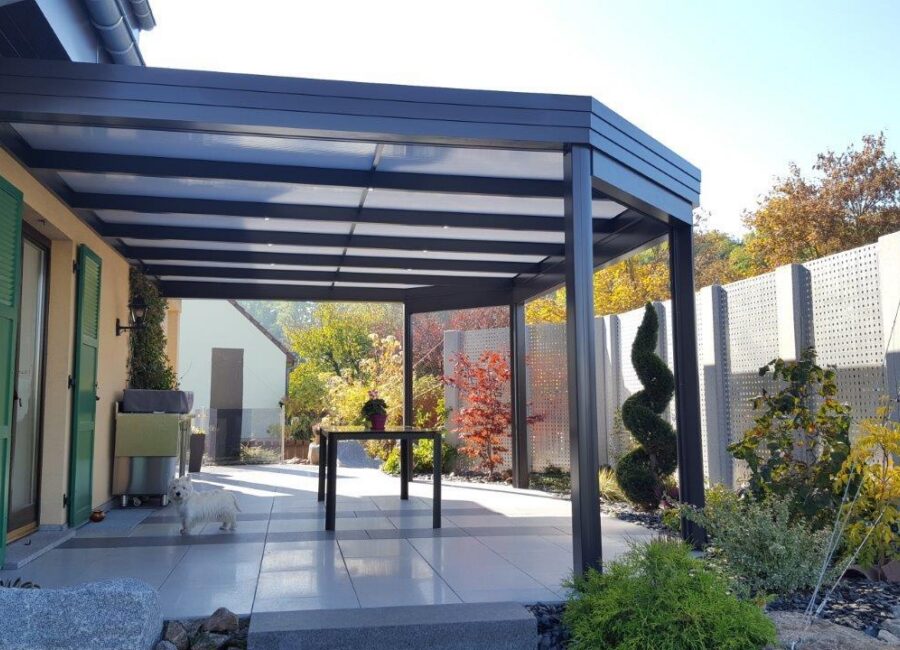 Pergola à toiture plate