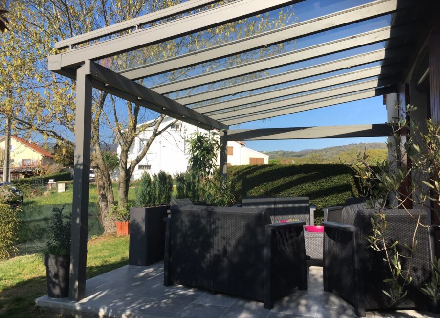 Pergola à débord de toiture