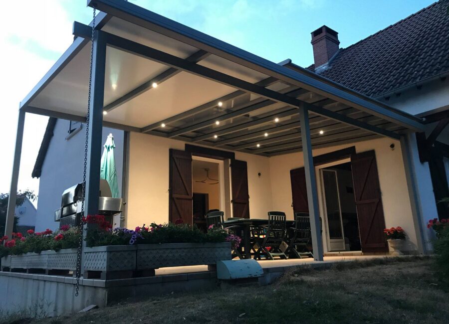 Pergola à débord de toiture